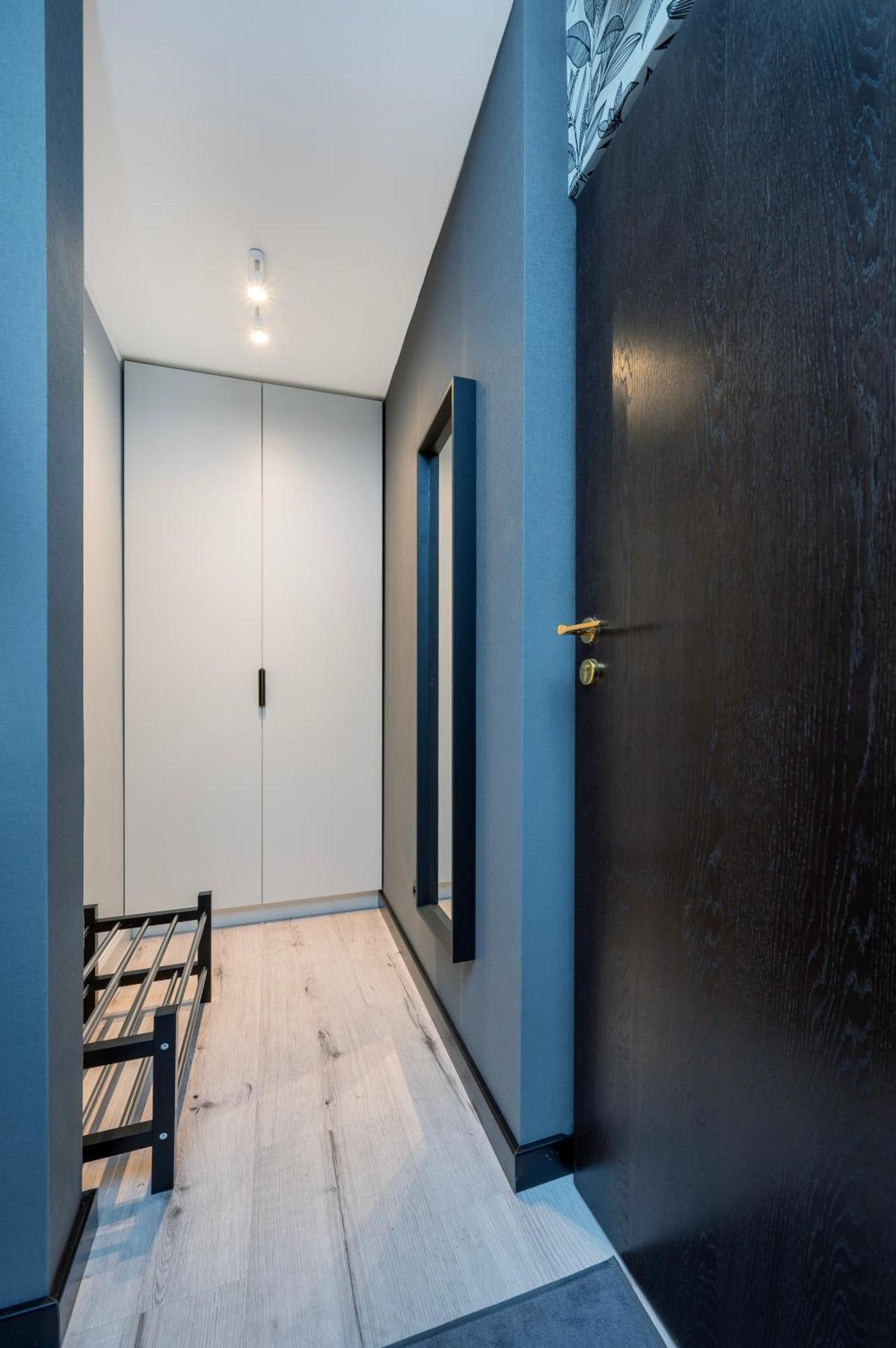 Historic Studio - Top Location, Tram & Shops Nearby, Fabryczna - By Rentujemy Apartment Lodz  Luaran gambar